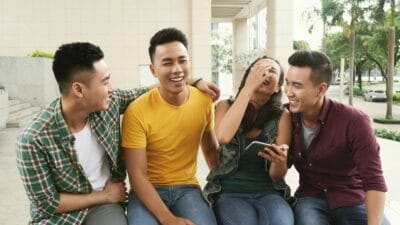 Wasapadai Teman Bermuka Dua, Ini Tanda-Tandanya!