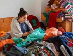 Thrifting Keren: Tips Jitu Tampil Stylish dengan Barang Secondhand