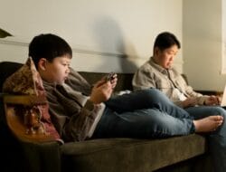 Anak Kecanduan Gadget? Ini 7 Jurus Ampuh Ala Millennial!