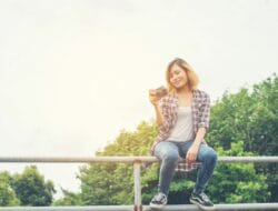 Single Happy? Rahasia Gak Gabut di Masa Lajang!