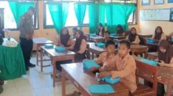 Polsek Madapangga Kawal Pendistribusian 3.415 Paket Makan Bergizi Gratis di 44 Sekolah
