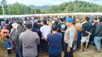 Pengamanan Humanis Warnai Gelaran Peresean di Kecamatan Lembar