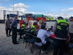 Bakti Kesehatan Polres Lombok Barat: Perhatian Serius bagi Pengemudi di Pelabuhan Gilimas