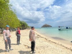 Patroli Polisi di Pantai Elak-Elak Jaga Keamanan Wisatawan Sekotong