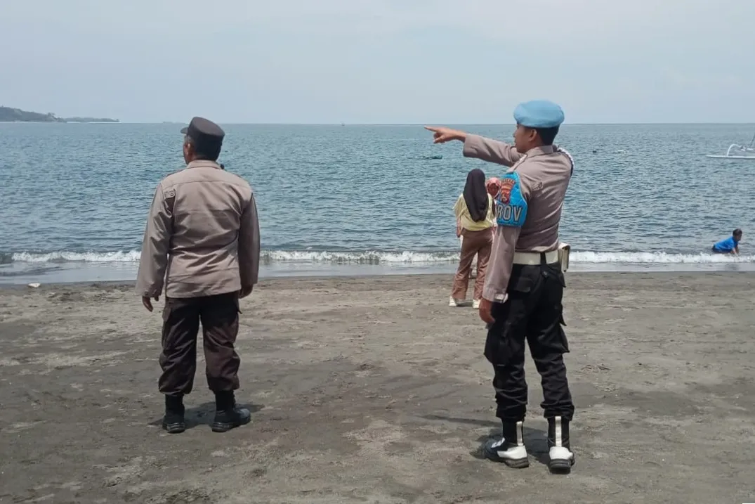 Antisipasi 3C, Polsek Lembar Gencarkan Patroli Wisata Pantai Cemare