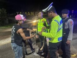 Persempit Ruang Gerak Para Pelaku Tindak Kriminalitas di Malam Hari dan Hadir Mengayomi Piket Gabungan Fungsi Polres Bima Tingkatkan Patroli KRYD dan Dialogis