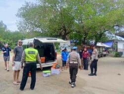 Jaga Kamtibmas, Polsek Sekotong Ingatkan Wisatawan Waspada Cuaca
