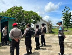 Memasuki H Mines 2 Perayaan Natal Personel Pospam Operasi Lilin Rinjani Polres Bima Perketat Patroli di Gereja Santo Yohanes Maria Vianei