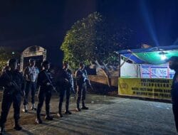 Personel OPS Lilin Rinjani 2025 Polres Bima, Intensifikan Patroli dan Pengecekan di Gereja Santo Yohanes Maria Vianei