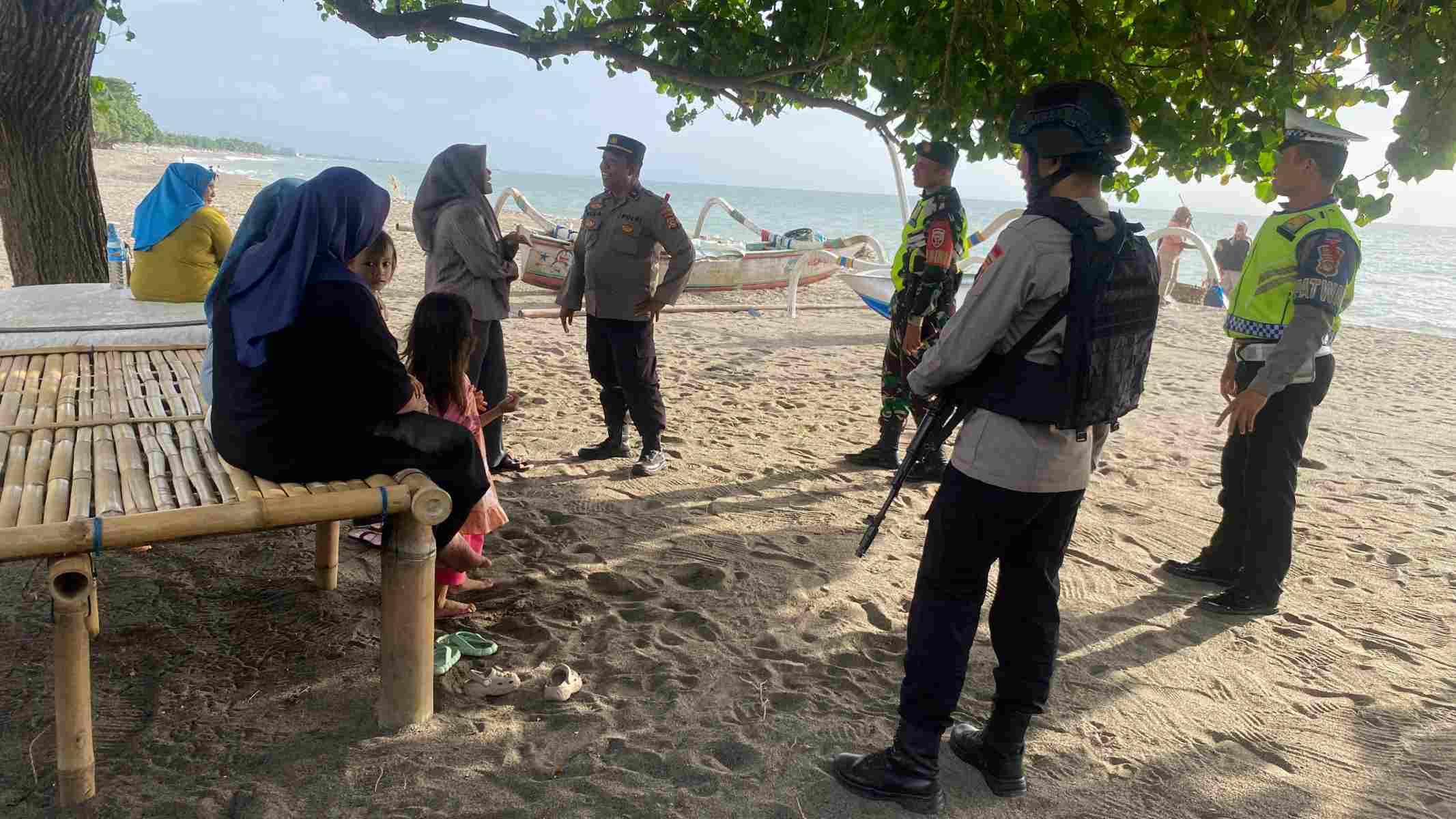 Operasi Lilin Rinjani 2025: Polisi Jaga Ketat Pantai Melase