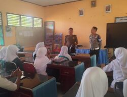 Laksanakan Program “Polisi Peduli Pendidikan”. di SMPN 1 Bolo Polsek Bolo Kenalkan SMA Kemala Bhayangkara dan Pencegahan Bullying serta Narkoba